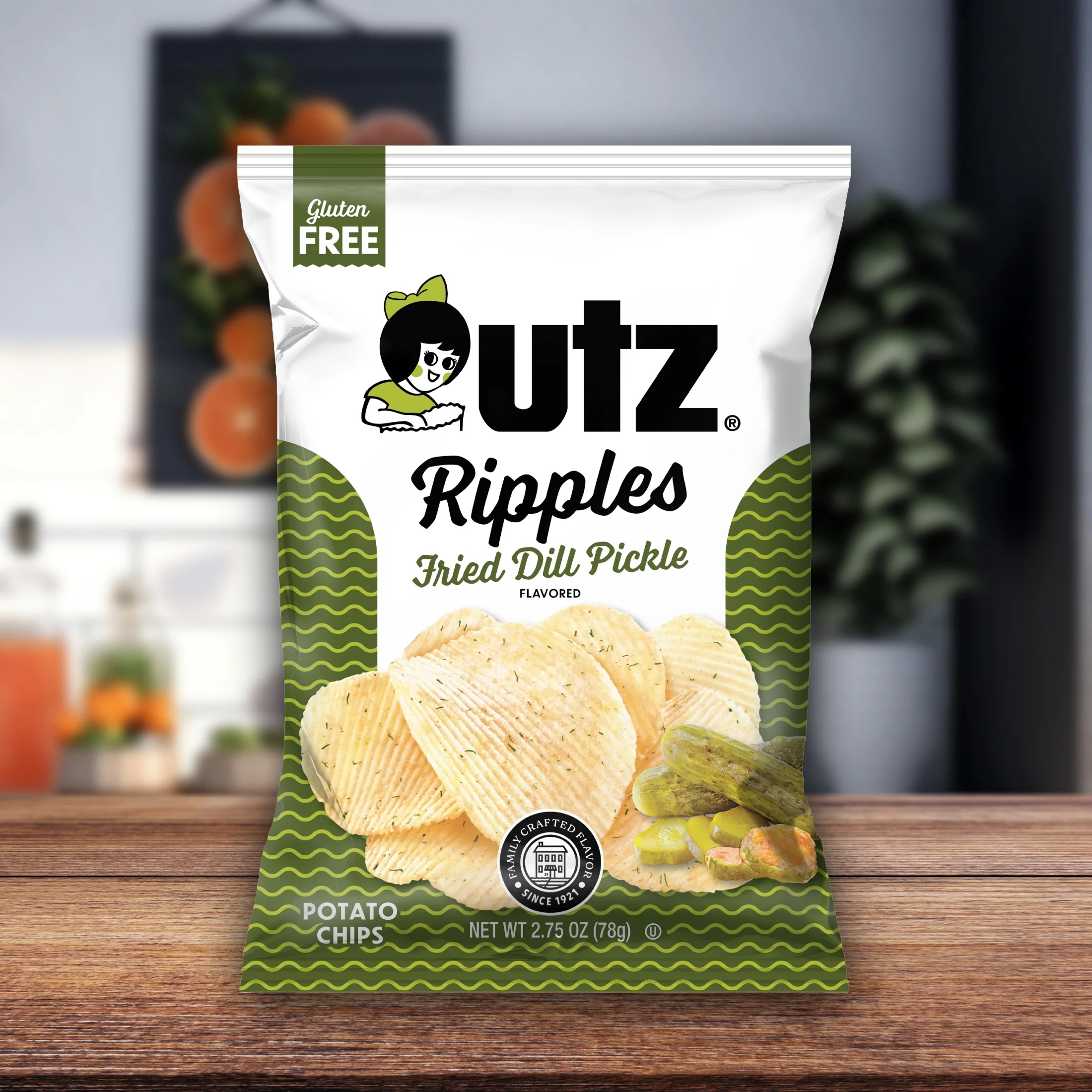 Utz® Ripples Fried Dill Pickle Potato Chips - Image 4