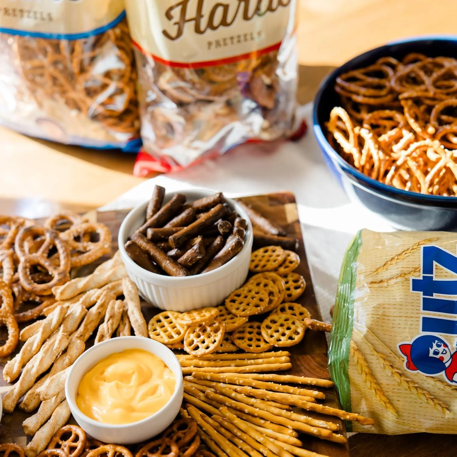 Utz Mixed Minis ® Pretzels, Garlic Butter - Image 4